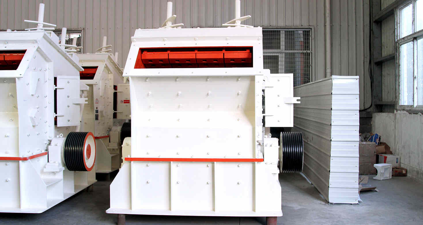 金紅石反擊式破碎機(jī)