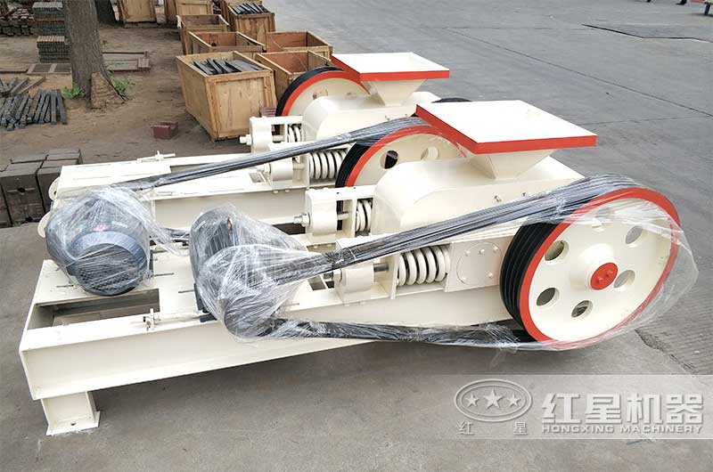 2PG0425小型對輥粉碎機(jī) 2PG0425小型對輥粉碎機(jī)