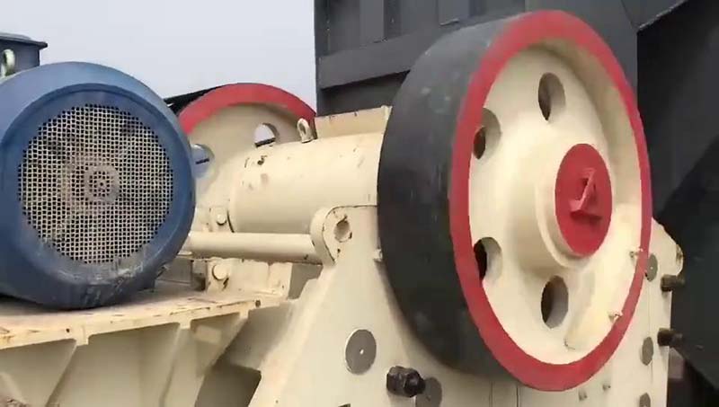 HDX德版連體顎式破碎機(jī)現(xiàn)場(chǎng)