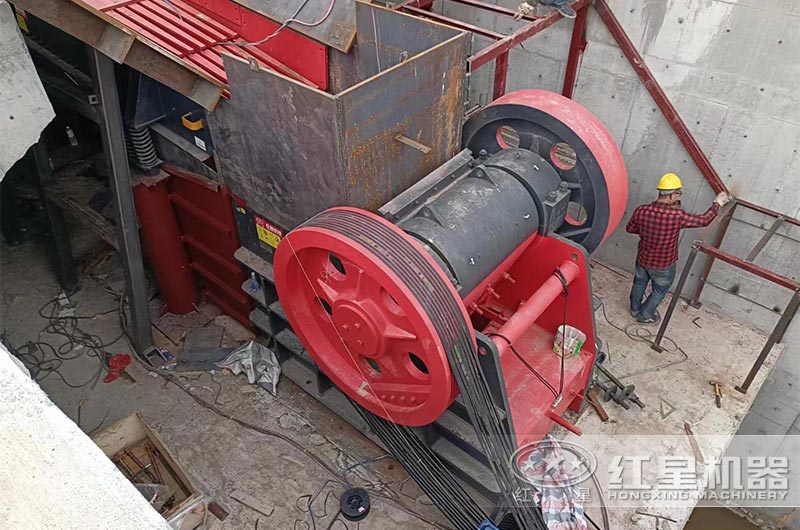 CJ120顎式破碎機 CJ120顎式破碎機