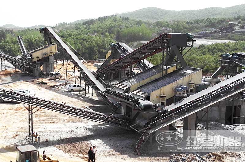 磚頭破碎生產現場實拍