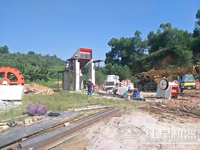 時(shí)產(chǎn)量200噸的環(huán)保型石料機(jī)制砂生產(chǎn)線 時(shí)產(chǎn)量200噸的環(huán)保型石料機(jī)制砂生產(chǎn)線