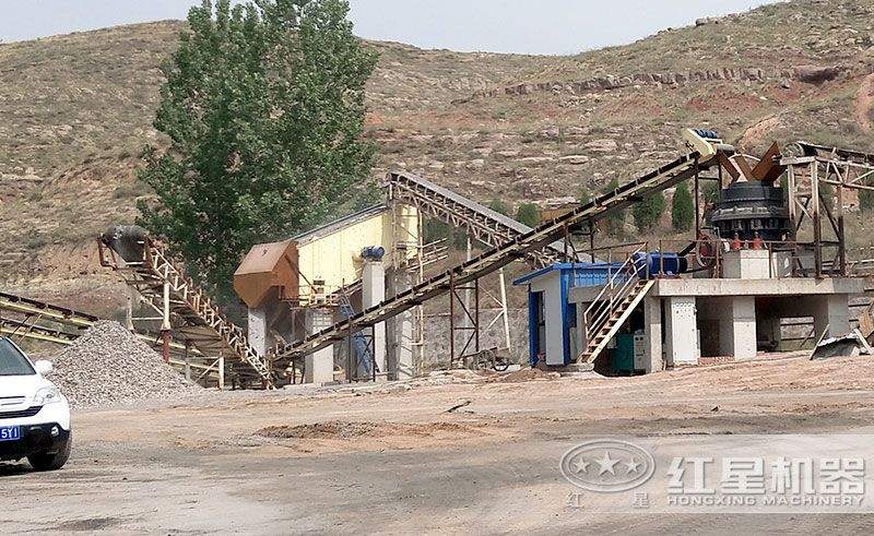 時產200噸的砂石廠生產線安裝現場 時產200噸的砂石廠生產線安裝現場