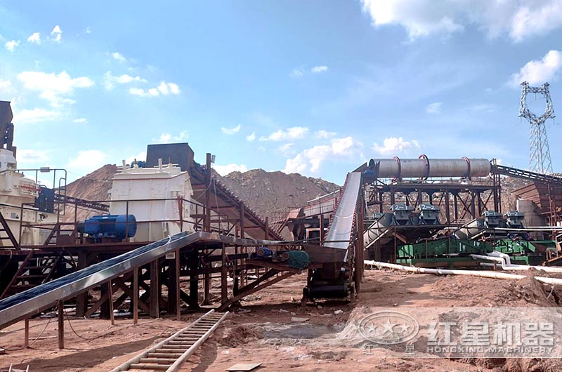 電石破碎機(jī)現(xiàn)場(chǎng) 電石破碎機(jī)現(xiàn)場(chǎng)