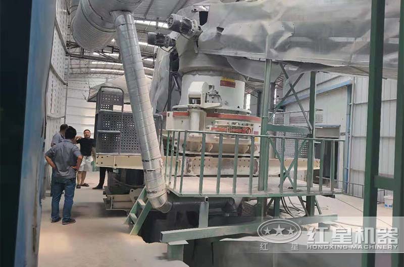 制砂機(jī)現(xiàn)場(chǎng)實(shí)拍 制砂機(jī)現(xiàn)場(chǎng)實(shí)拍