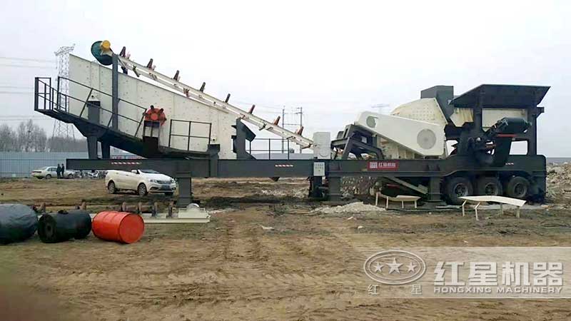 移動重錘式破碎機現場 移動重錘式破碎機現場