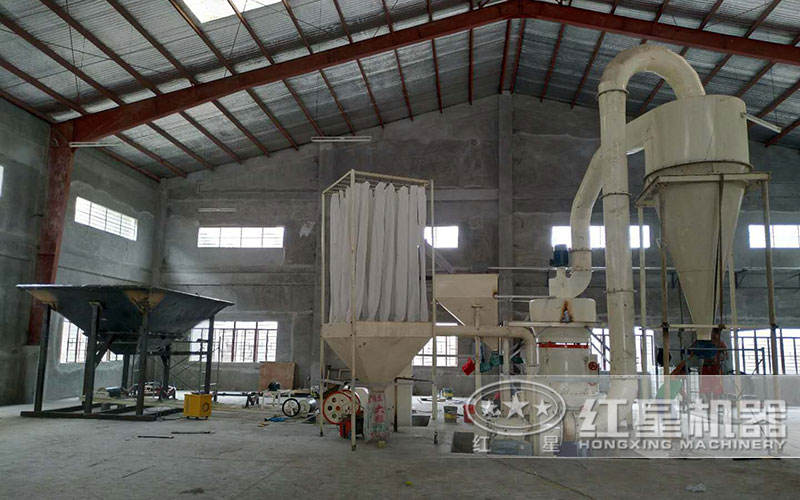 磨粉現(xiàn)場 磨粉現(xiàn)場