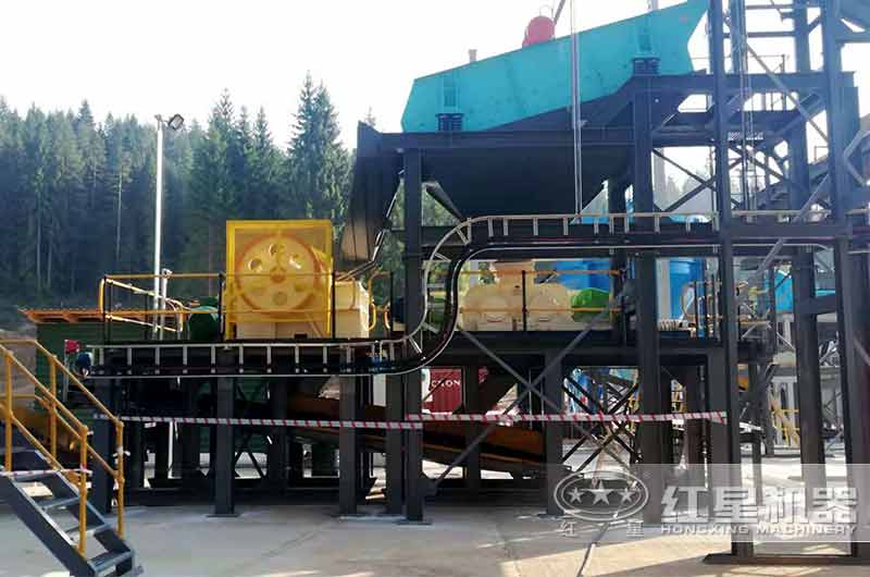 干煤塊用顎式破碎機處理環(huán)保現(xiàn)場 干煤塊用顎式破碎機處理環(huán)保現(xiàn)場