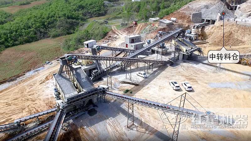 大型機制砂現場中轉料倉實拍