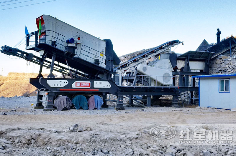 移動錘式破碎機處理煤矸石現場 移動錘式破碎機處理煤矸石現場