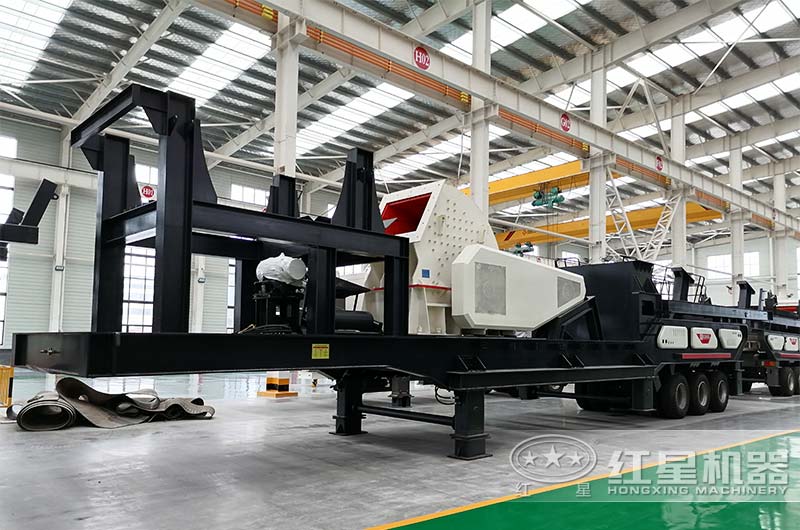 紅星機器移動錘破機廠家車間 紅星機器移動錘破機廠家車間