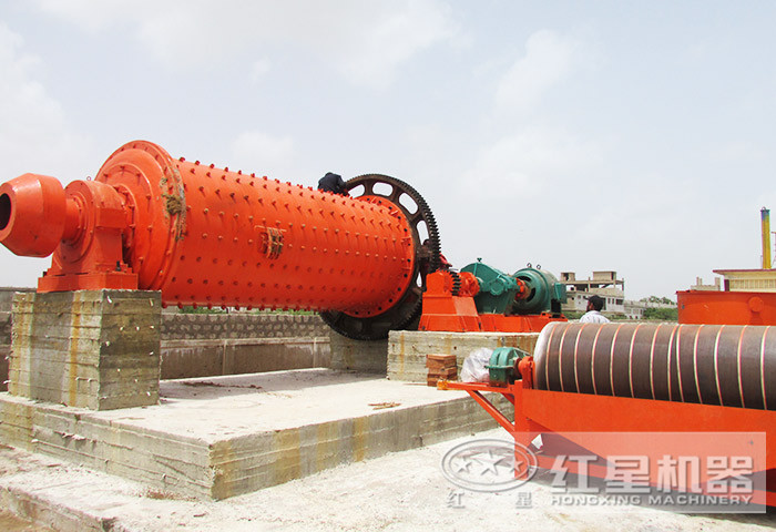 球磨機(jī)與濕式磁選機(jī) 球磨機(jī)與濕式磁選機(jī)