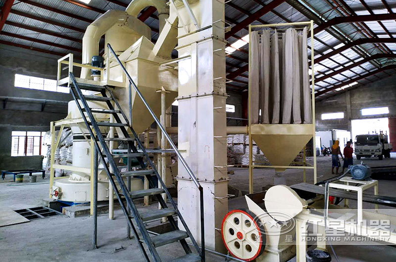 磨粉現(xiàn)場(chǎng)用顎式破碎機(jī)打頭陣 磨粉現(xiàn)場(chǎng)用顎式破碎機(jī)打頭陣