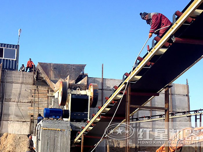 小型鄂式碎石機現場 小型鄂式碎石機現場