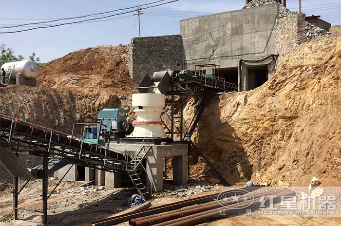 圓錐式破碎機破碎花崗巖現場 圓錐式破碎機破碎花崗巖現場