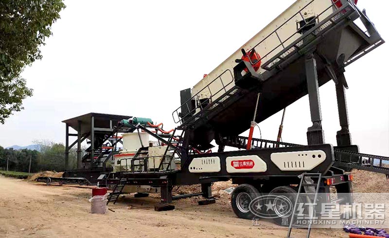 時(shí)產(chǎn)100噸的可以移動(dòng)的河卵石制砂生產(chǎn)線 時(shí)產(chǎn)100噸的可以移動(dòng)的河卵石制砂生產(chǎn)線