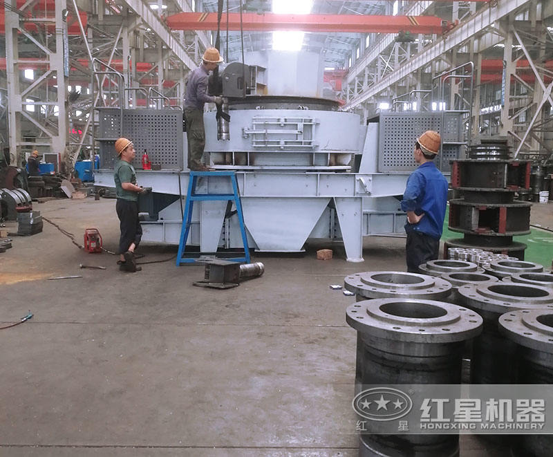 制砂機(jī)車(chē)間制造中 制砂機(jī)車(chē)間制造中