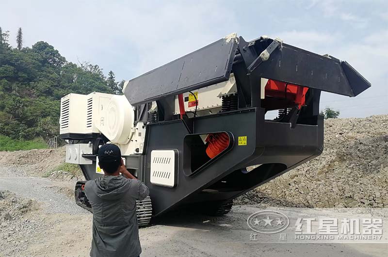 履帶顎破現(xiàn)場