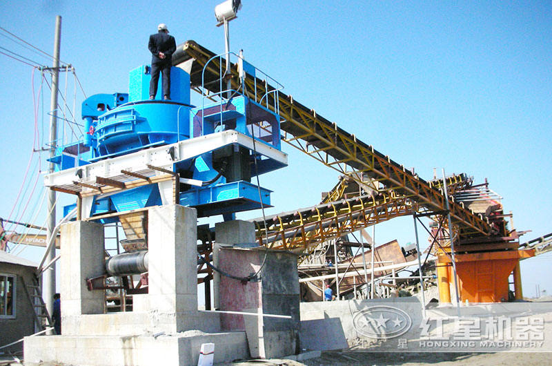 石頭打沙子生產現場