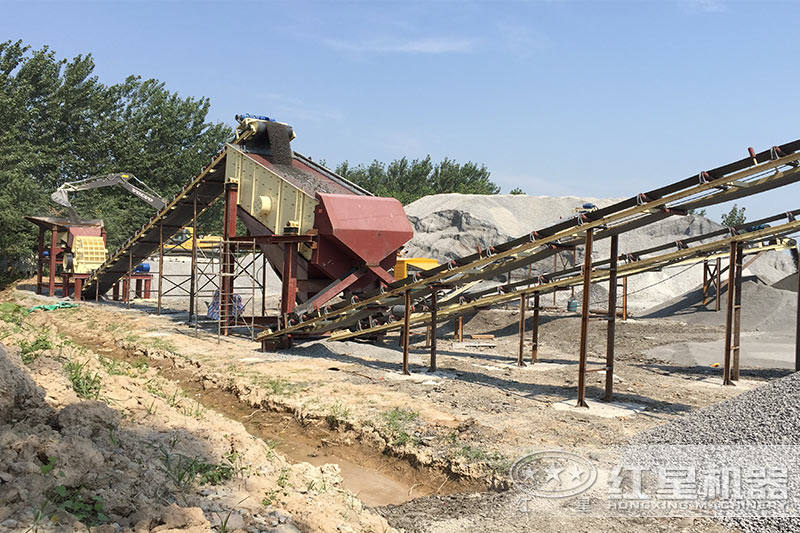 河南石料生產(chǎn)現(xiàn)場 河南石料生產(chǎn)現(xiàn)場