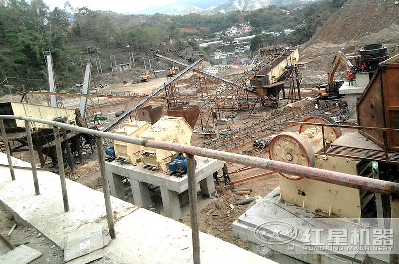 公路碎石生產線生產現場