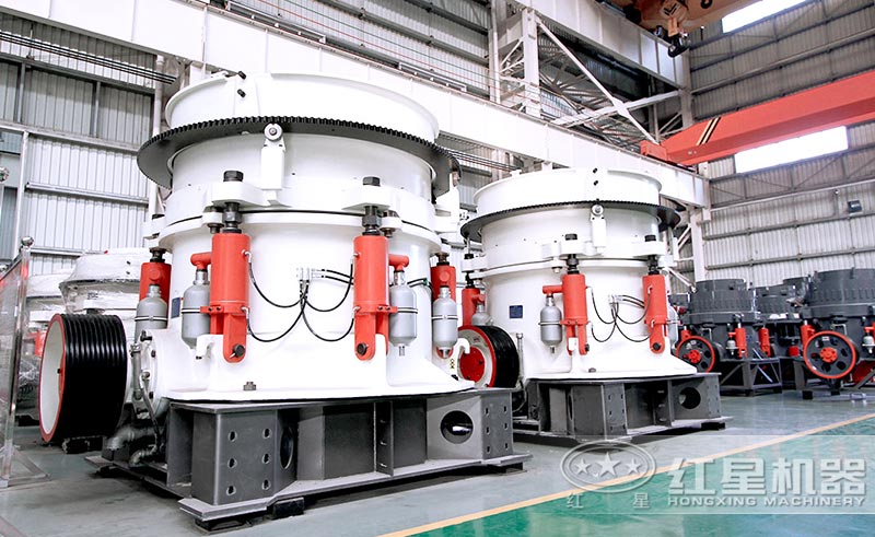 圓錐式碎石機(jī)外形較大