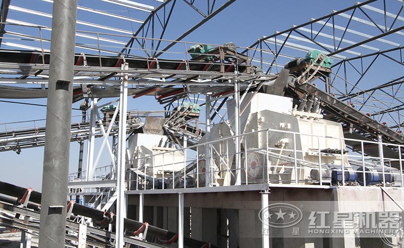 反擊式破碎機現場圖 反擊式破碎機現場圖