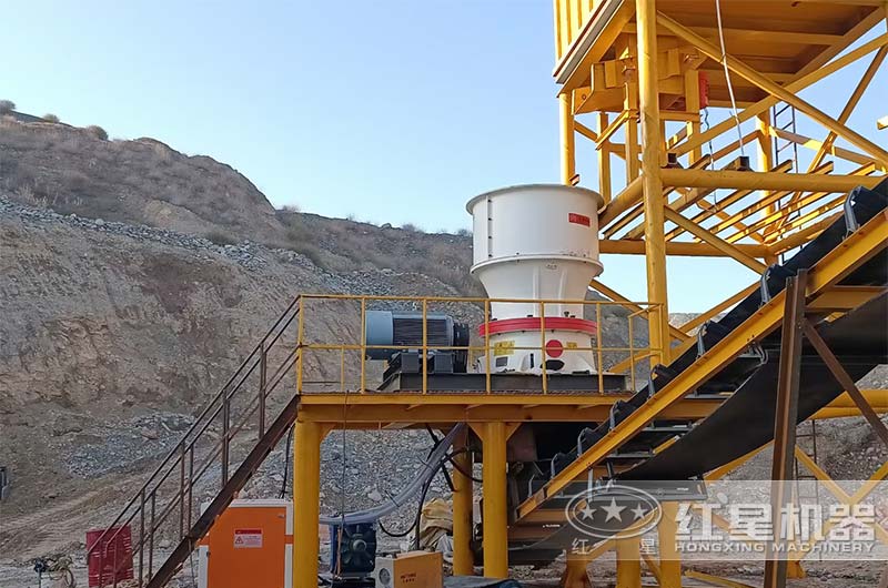 機制砂石骨料生產(chǎn)線主機設(shè)備--單缸液壓圓錐破碎機 機制砂石骨料生產(chǎn)線主機設(shè)備--單缸液壓圓錐破碎機