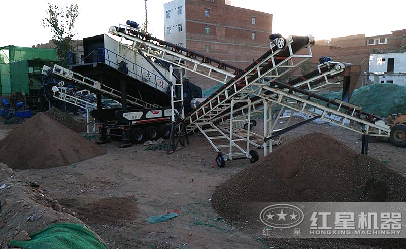 建筑垃圾處理設(shè)備—移動反擊式破碎機(jī) 建筑垃圾處理設(shè)備—移動反擊式破碎機(jī)