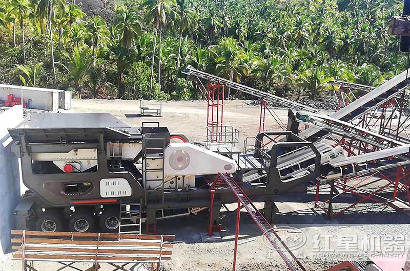 移動顎式破碎機生產(chǎn)現(xiàn)場 移動顎式破碎機生產(chǎn)現(xiàn)場