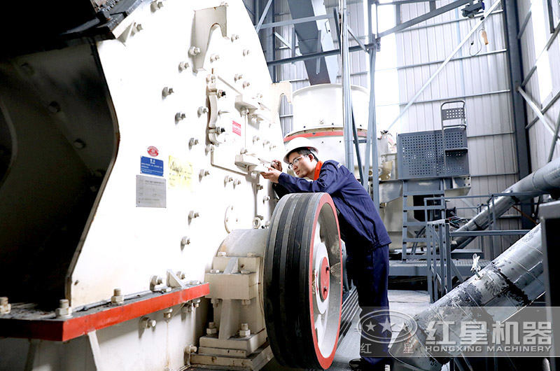 國產錘破碎機現場檢查