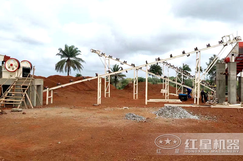 綜合破碎機生產(chǎn)現(xiàn)場 綜合破碎機生產(chǎn)現(xiàn)場