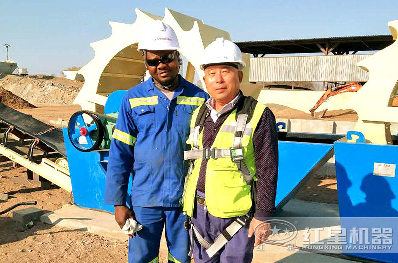 紅星工程師到客戶現場為客戶指導安裝 紅星工程師到客戶現場為客戶指導安裝