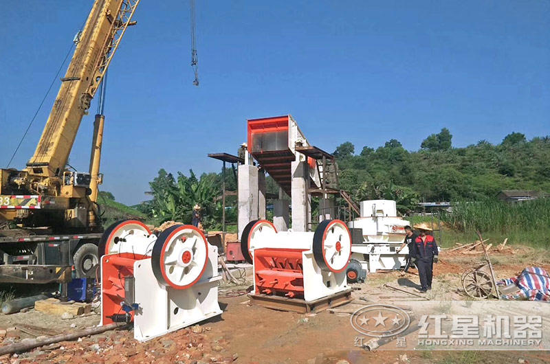 鄂破作為頭破設備在安裝中 鄂破作為頭破設備在安裝中