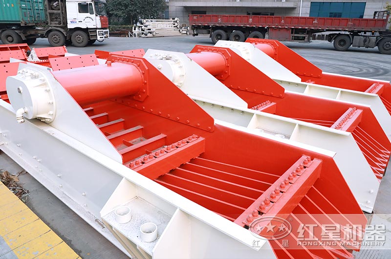 直線振動(dòng)篩現(xiàn)貨