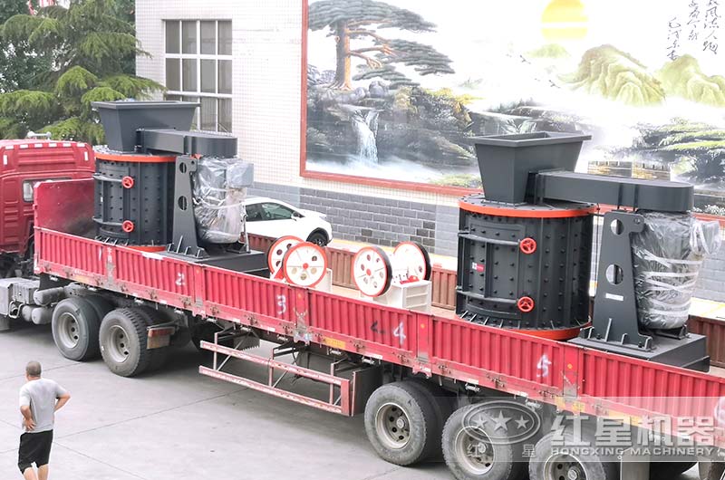 立式粉煤機發貨 立式粉煤機發貨