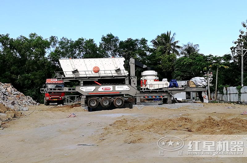 水泥塊粉碎機作業現場大圖 水泥塊粉碎機作業現場大圖