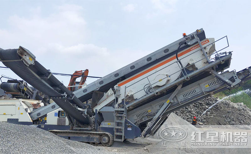 移動混凝土破碎機現場