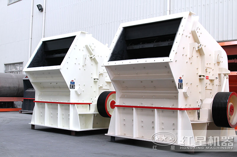 反擊式破碎機(jī)圖片 反擊式破碎機(jī)圖片