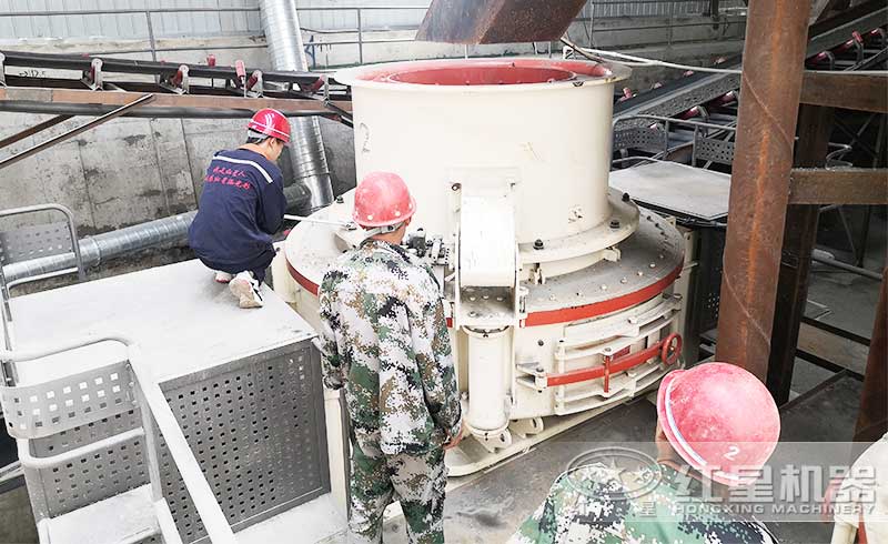 制砂機調(diào)試現(xiàn)場 制砂機調(diào)試現(xiàn)場