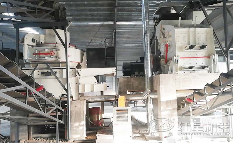 破碎制砂現(xiàn)場 破碎制砂現(xiàn)場