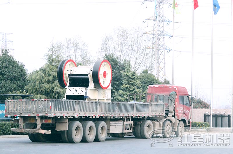 大型破石機(jī)隨時(shí)發(fā)貨 大型破石機(jī)隨時(shí)發(fā)貨