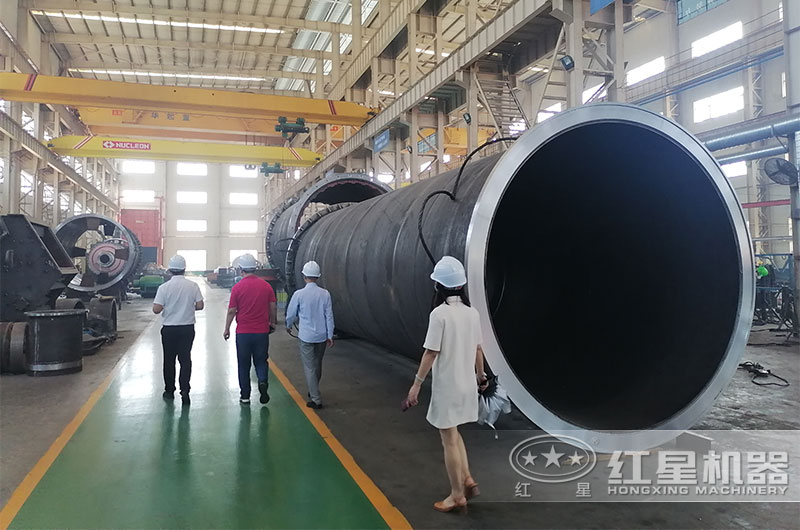 客戶來紅星球磨機廠家考察 客戶來紅星球磨機廠家考察