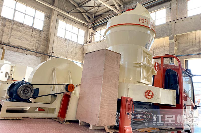 紅星小型磨粉機(jī)發(fā)貨 紅星小型磨粉機(jī)發(fā)貨