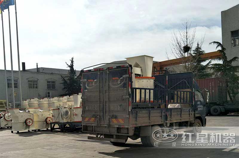 小型復(fù)合型破碎機發(fā)貨 小型復(fù)合型破碎機發(fā)貨