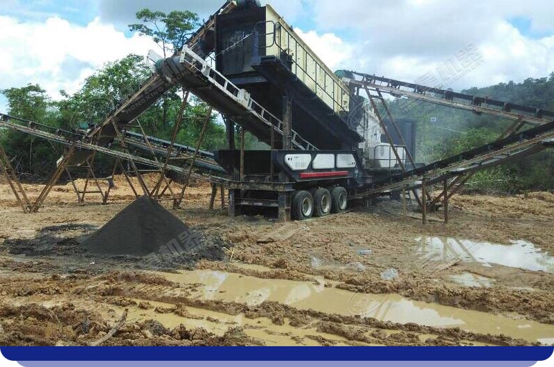 移動式破碎機現場