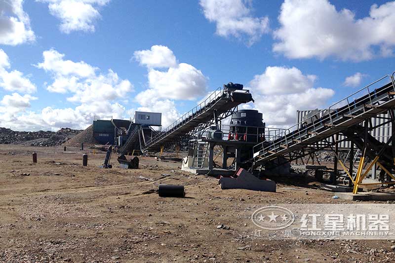 安徽鐵礦石破碎生產(chǎn)線現(xiàn)場(chǎng) 安徽鐵礦石破碎生產(chǎn)線現(xiàn)場(chǎng)
