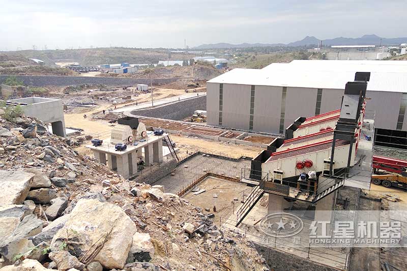 錘式破碎機現場 錘式破碎機現場