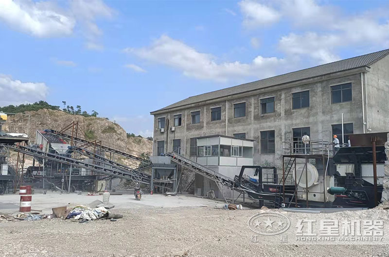 移動顎式破碎機現場 移動顎式破碎機現場