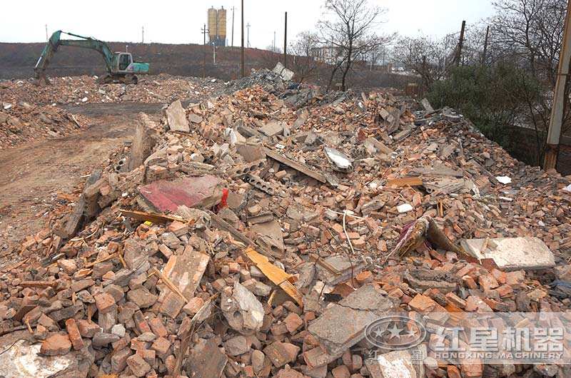 建筑垃圾堆積現(xiàn)場(chǎng) 建筑垃圾堆積現(xiàn)場(chǎng)